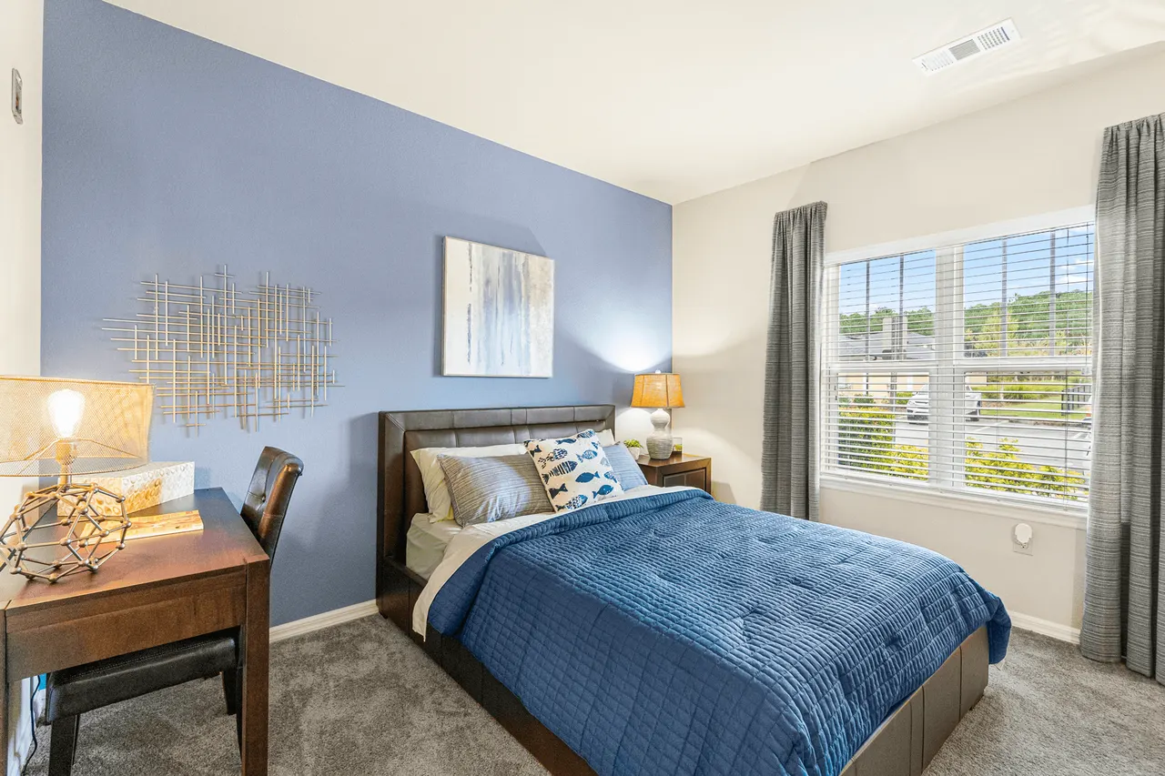 Broxton Bay Apartments